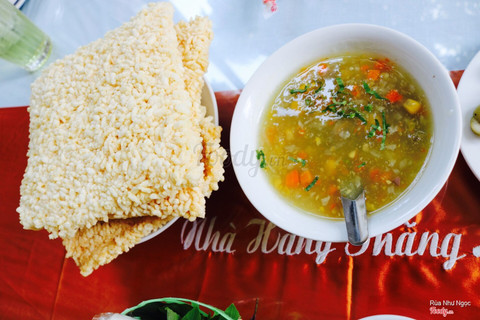Cơm cháy Ninh Bình