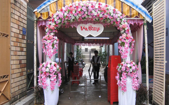 Quyên Lê - Dịch Vụ Cưới Hỏi