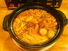 Mì cay Kim chi Bò.