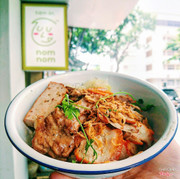 Xôi sườn xá xíu chả