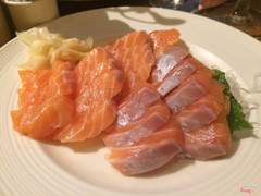 sashimi cá hồi