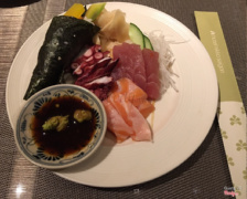 Sushi handroll & sashimi
