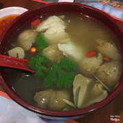 Súp tomyum hải sản