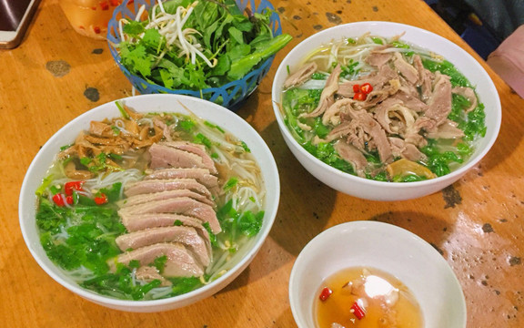 Phở Gà Về Nguồn