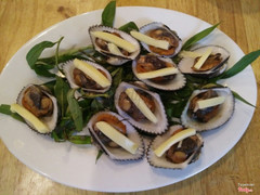 Sò huyết nướng