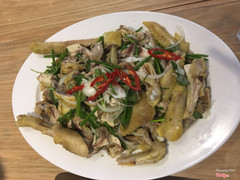 Gỏi gà nguyên con