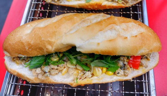 Anh Bon - Bánh Mì Hến - 9 Thành Thái