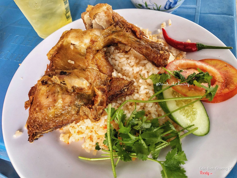 Cơm gà xối mỡ (35k)