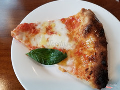 Original Margherita slice