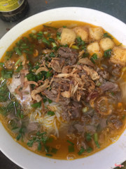 bún riêu cua bò