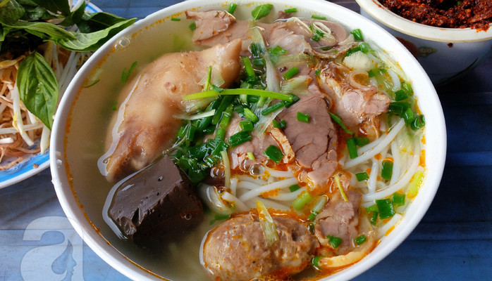 Bà Lan - Bún Giả Cầy