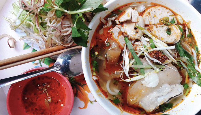 Như Ý - Bún Bò Huế - Trần Văn Đang