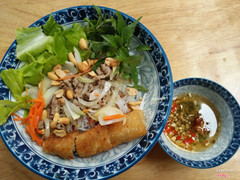 B&#250;n b&#242; x&#224;o Nam Bộ c&#243; nem