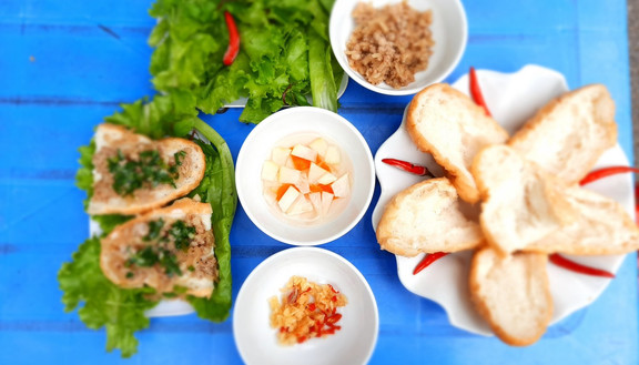 Thái Hằng Quán - Bánh Mì Hấp Nước Cốt Dừa