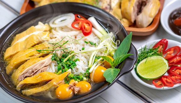 Phở Khánh - Phở Gà Ta & Bún Miến Trộn