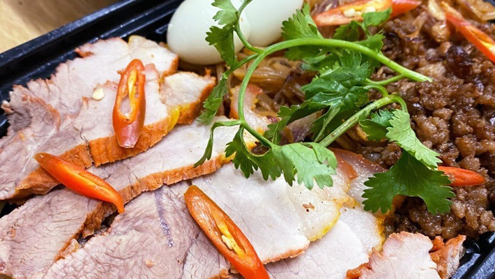 Hủ Tiếu Trộn Ngọc Minh - Trần Khánh Dư