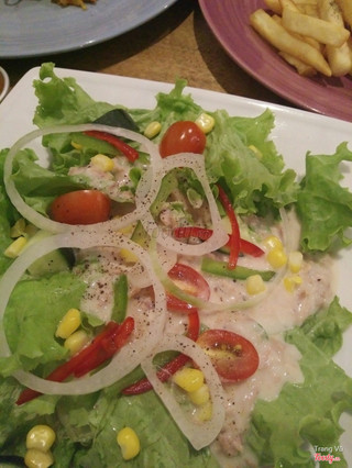 salads cá ngừ