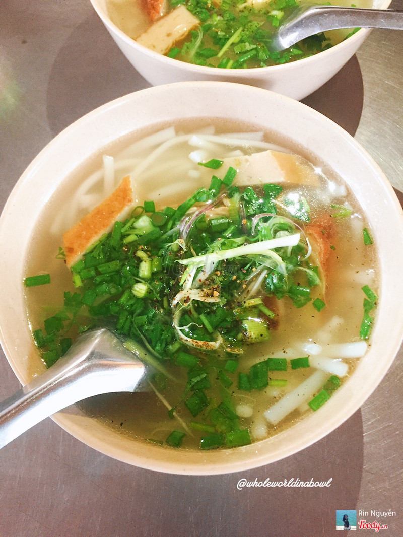 Bánh canh tô thường