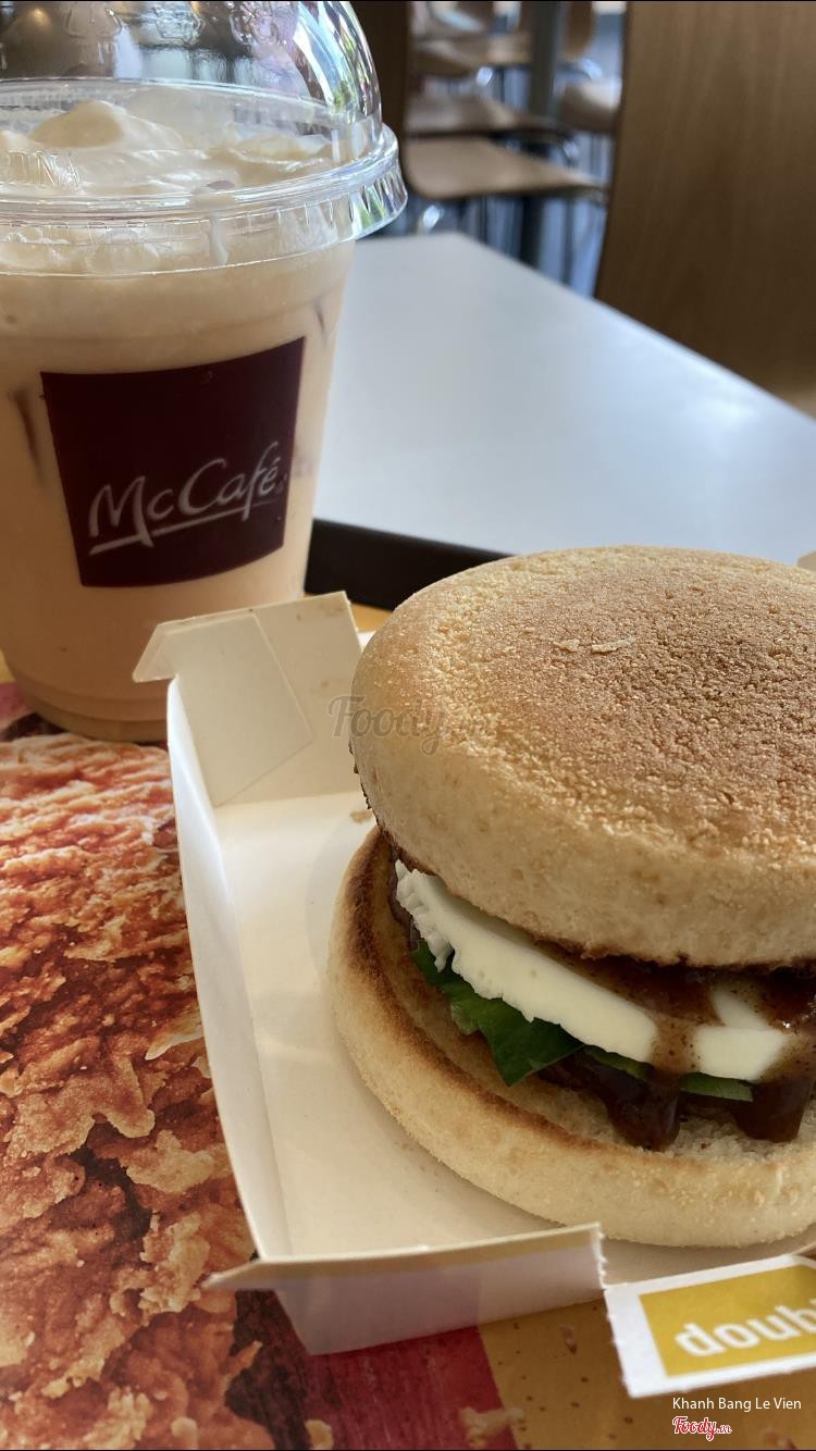 Burger vị phở - trà kem sữa