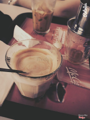 Flat White & Cà phê sữa đá