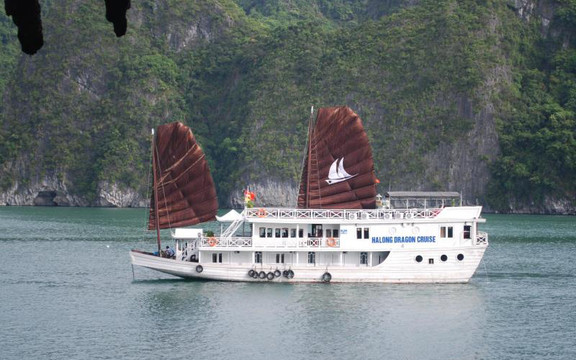 Halong Dragon Cruise - Hạ Long