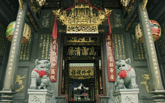 Chùa Ông - Nguyễn Trãi