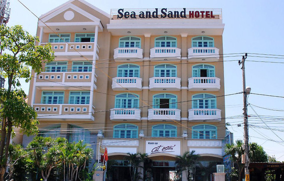 Sea & Sand Hotel