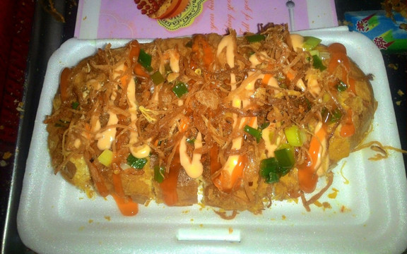 Bánh Mì Nướng Khô Gà Cay