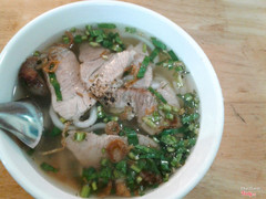 Bánh canh thịt heo nước lèo 20k