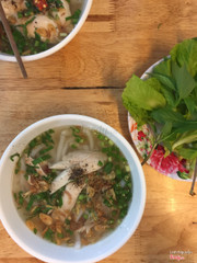 Bánh canh thịt gà 20k