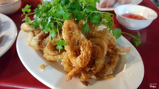 mực chiên bơ tỏi