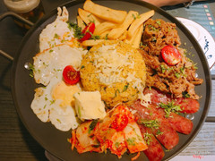 Chảo cơm rang ba chỉ bò Mỹ