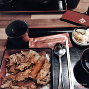 Cơm thịt bò sốt Gyudon 89k