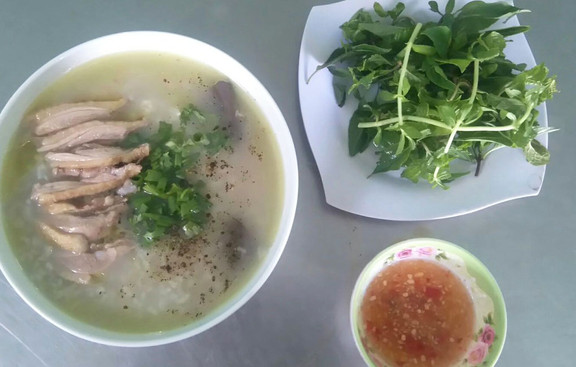 Thanh Vân - Cháo Vịt & Tiết Canh