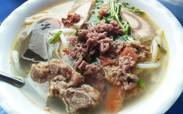 Cô Hoa - Bánh Canh, Bún & Nui