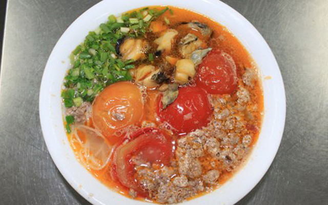 Bà Chín - Bún Riêu Bình Dân