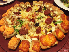 pizza viền phomai