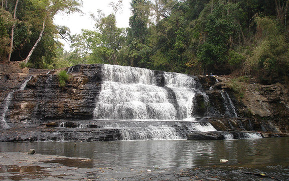 Thác Thủy Tiên