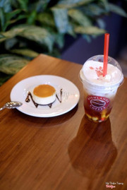 Combo Trà Sen Vàng bánh Caramel