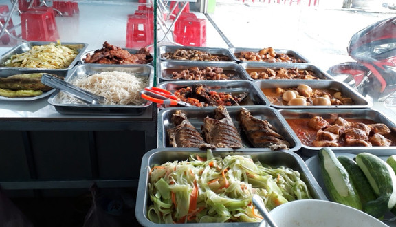 Cơm Tấm Miền Tây - Quang Trung