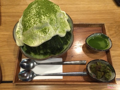 Fujisan matcha tiramisu