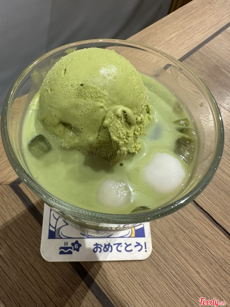 Iced Matcha Shiratama with Milk - M