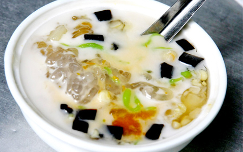 Chè Bốn Mùa - Xuân La