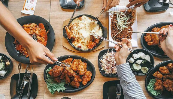 Fam's Chicken - Ngoại Giao Đoàn