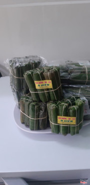 Nem chua Thanh hóa, không cần nướng, bóc ra ăn ngay