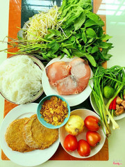 B&#225;nh canh c&#225; cờ