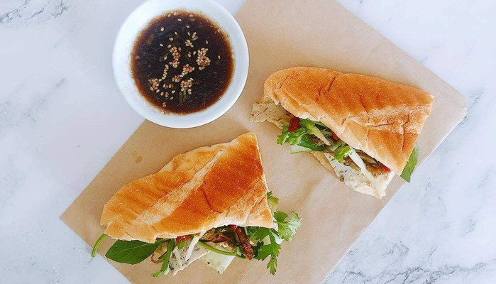 Tiệm Chay Ngõ - Bánh Mì Chay & Mì Trộn Chay Online