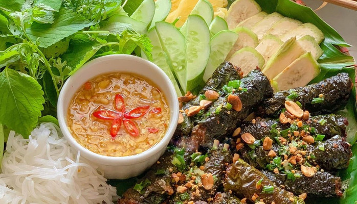 Ngon Mê Ly - Bún Thịt Nướng & Nem Nướng - Nguyễn Tiểu La