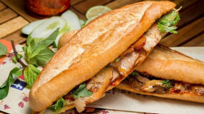 Bánh Mì Pate Phố Cột Đèn Đặc Sản Hải Phòng - Thọ Tháp