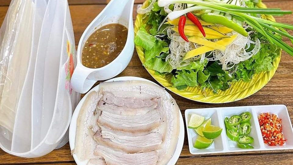 Bánh Tráng Thịt Heo Mẹ Ken - Trần Cao Vân